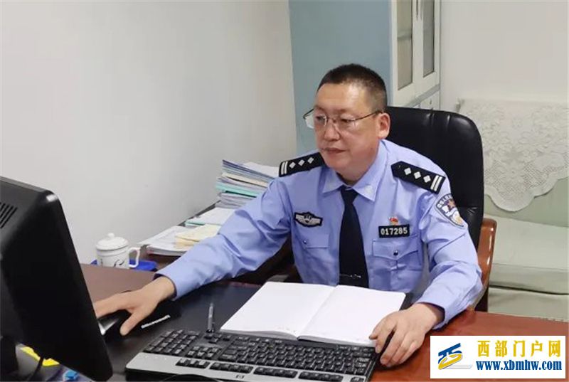 兰州公安民警刘长国:心系群众践誓言嫉恶如仇匡正义(图1) 兰州公安民警刘长国:心系群众践誓言嫉恶如仇匡正义(图1)