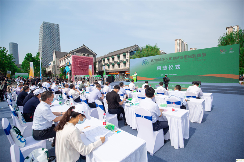 “真金白银”发放补贴山东推动消费扩容提质(图1) “真金白银”发放补贴山东推动消费扩容提质(图1)