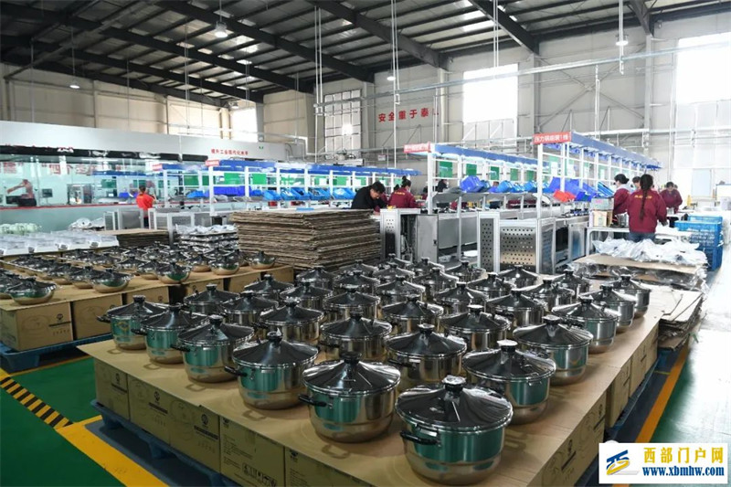 高原人终于用上了自己的高压锅(图2) 高原人终于用上了自己的高压锅(图2)