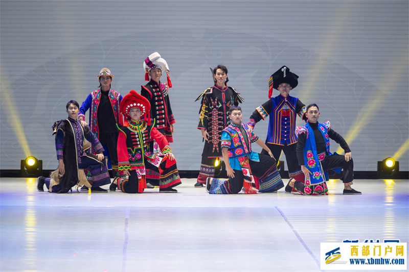 首届楚雄时装周盛典举办(图2) 首届楚雄时装周盛典举办(图2)