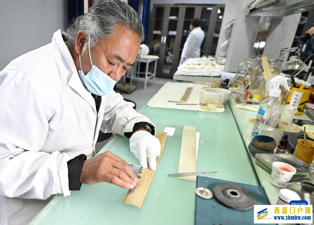 西藏布达拉宫：贝叶经实验性修复取得阶段性成果(图6)